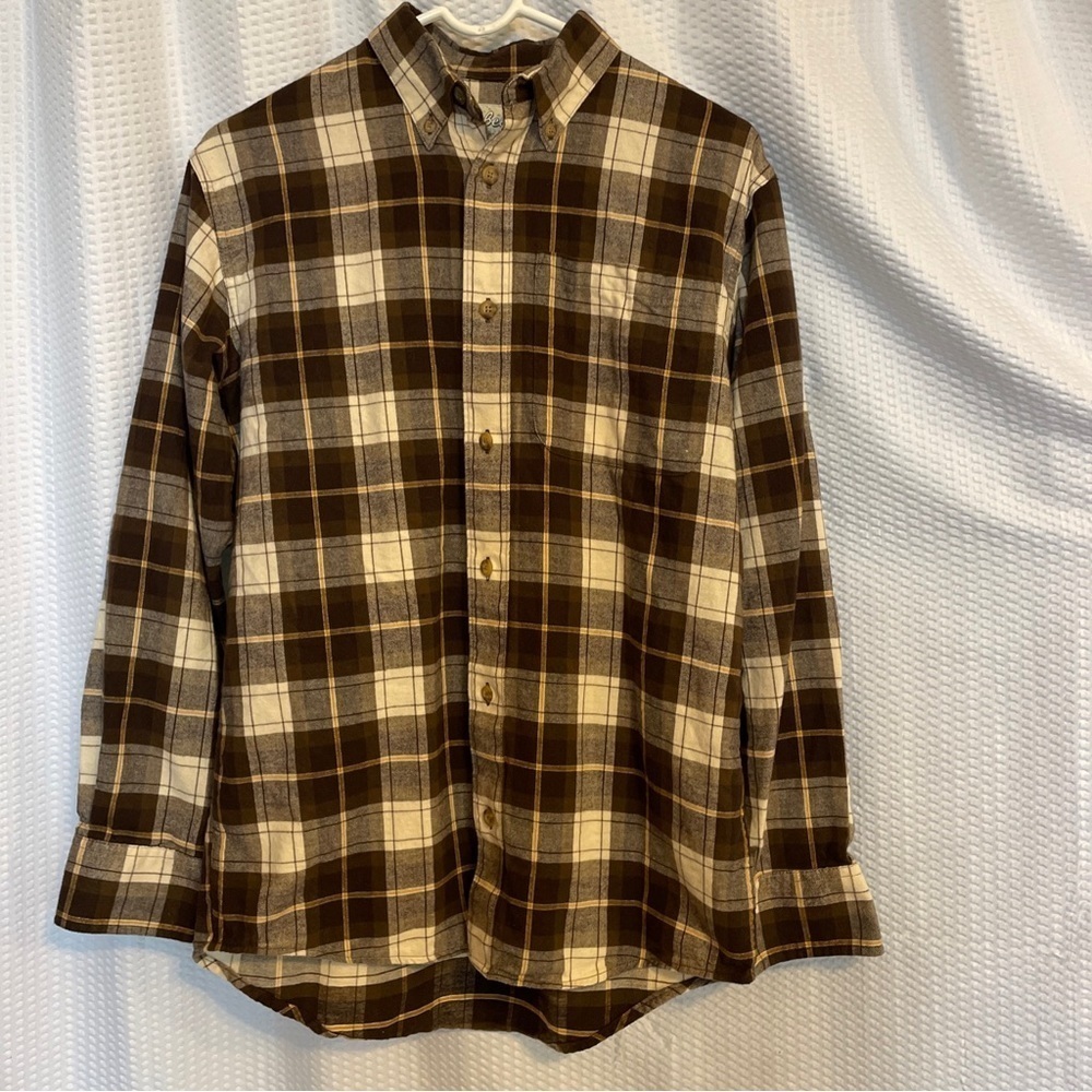 Cabela’s 100% cotton brown plaid flannel shirt men’s size small